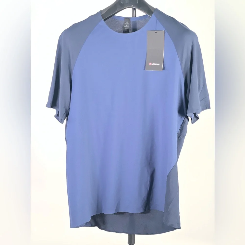 NWT New Focal Point Short Sleeve size L